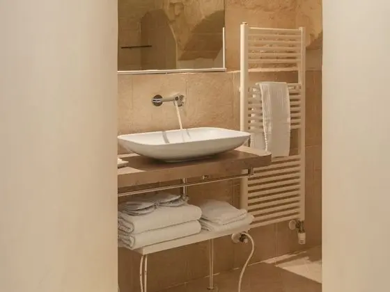 Tek Büyük Yataklı Oda (Grotta)