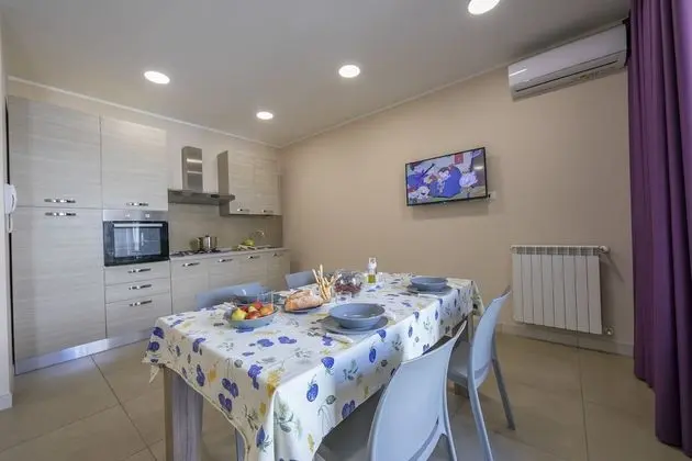 Family Apart Daire, 1 Çift Kişilik Yatak ve Çekyat (Palazzo dei Delfini 3)