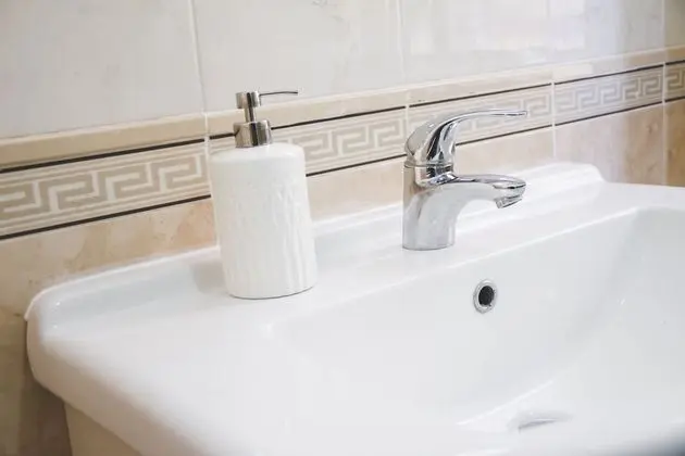 Classic Dört Kişilik Oda, Banyolu/Duşlu, Avlu Manzaralı