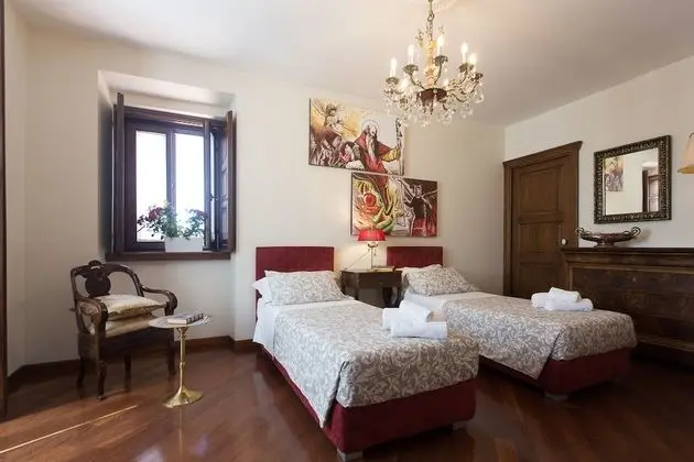 Comfort Tek Büyük veya İki Ayrı Yataklı Oda, Şehir Manzaralı (4)