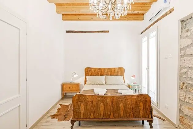 Apart Daire, 5 Yatak Odası