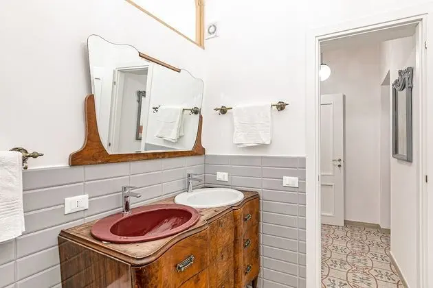 Apart Daire, 5 Yatak Odası