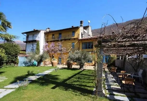 Family Apart Daire, 1 Çift Kişilik Yatak ve Çekyat, Bahçeli (Palazzo dei Ulivi - Glyzinie)