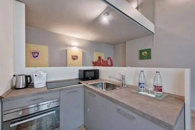 Comfort Apart Daire, 2 Yatak Odası, 2 Banyolu, Bahçe Manzaralı