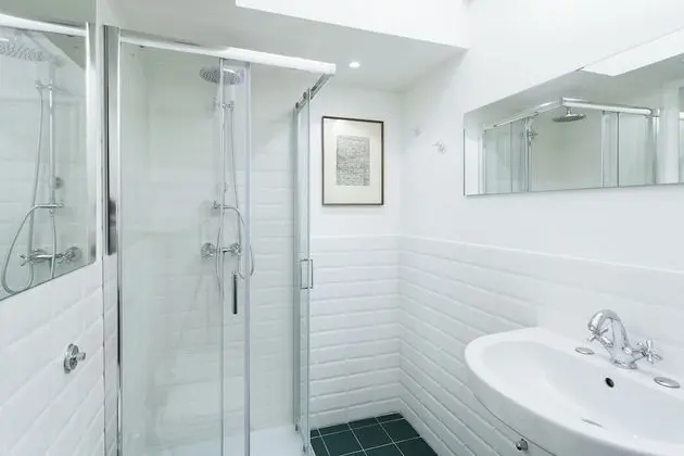 Tek Büyük Yataklı Oda, 1 Büyük (Queen) Boy Yatak, Sigara İçilmez