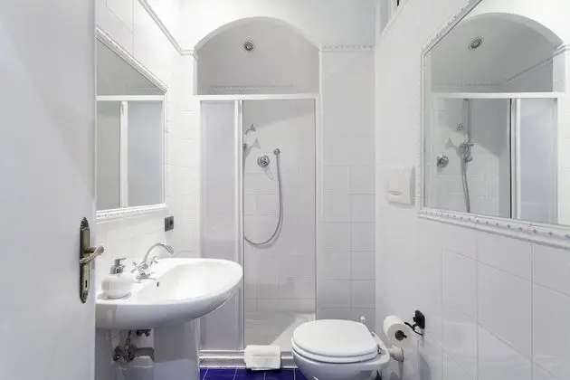 Tek Büyük Yataklı Oda, 1 Büyük (Queen) Boy Yatak, Sigara İçilmez