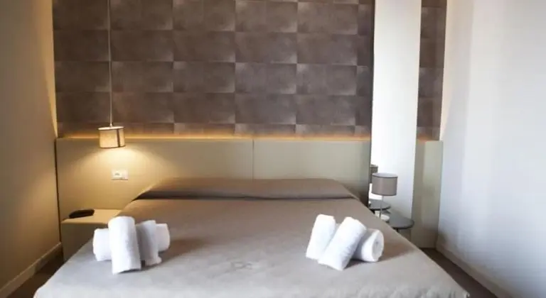 Tek Büyük Yataklı Oda, Balkon