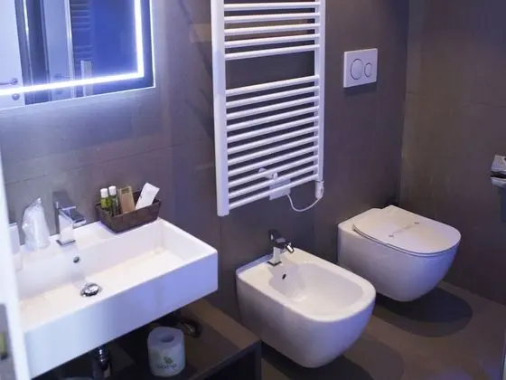 Tek Büyük Yataklı Oda, Balkon