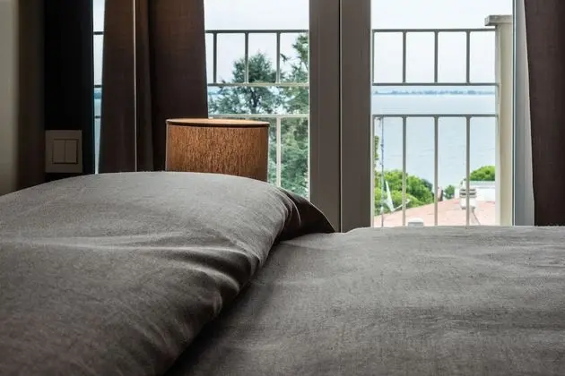 Tek Büyük Yataklı Oda, Balkon, Göl Manzaralı