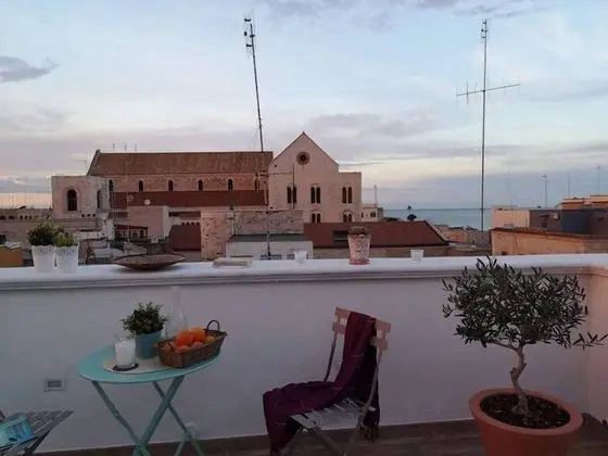 Stüdyo, 1 Büyük (Queen) Boy Yatak