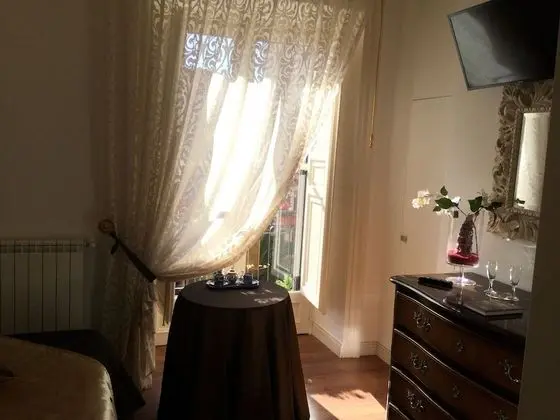 Tek Büyük Yataklı Oda