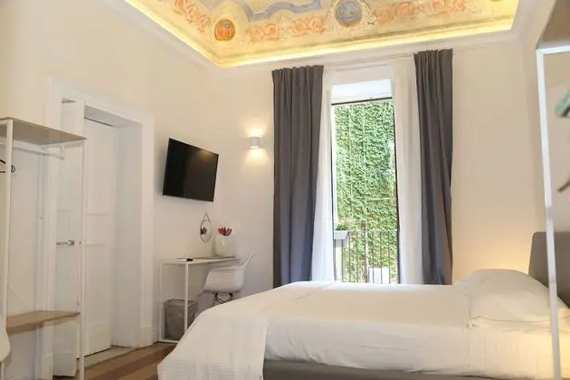 Comfort Tek Büyük Yataklı Oda, Balkon, Avlu Manzaralı (Museo)