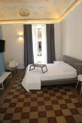 Deluxe Tek Büyük Yataklı Oda, Balkon, Şehir Manzaralı (Duomo)