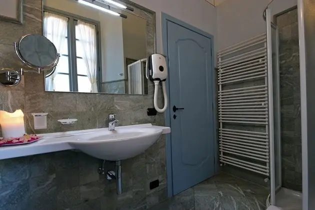 Junior Süit, Göl Manzaralı (La Vista)