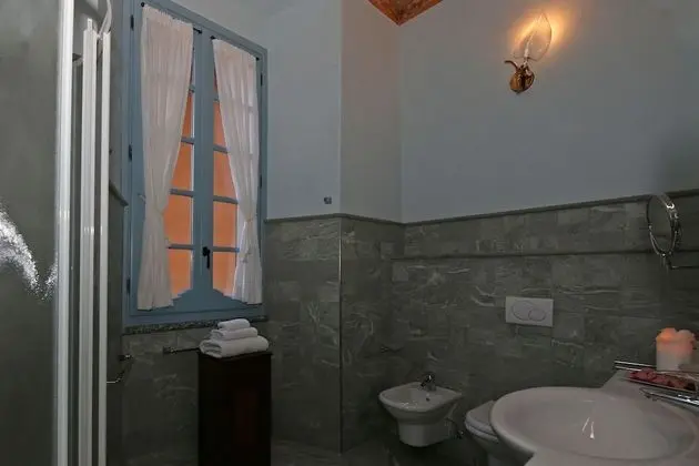 Junior Süit, Göl Manzaralı (La Vista)