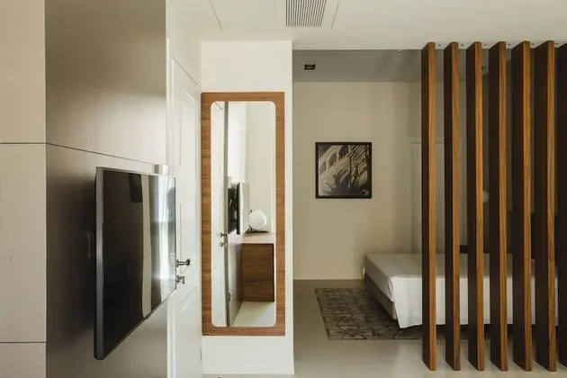 Traditional Stüdyo Süit