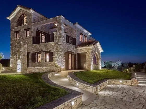 Villa, 5 Yatak Odası, Şömine