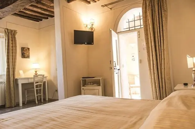 Comfort Tek Büyük Yataklı Oda, Bahçe Manzaralı
