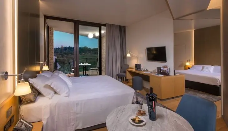 Deluxe Oda (Con Terrazza)