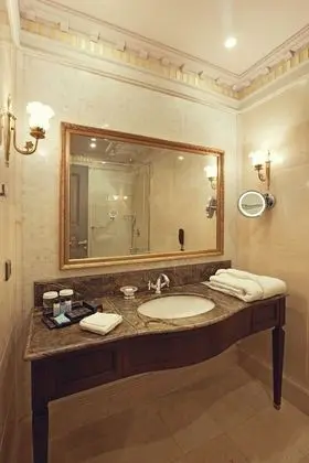Deluxe Room With Additional Bed