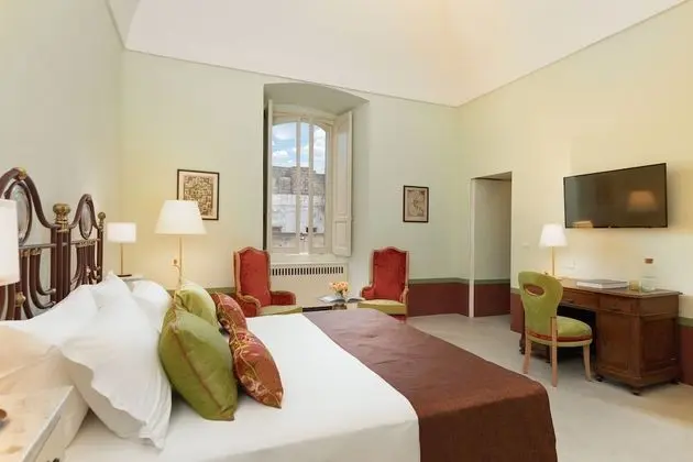 Luxury Üç Kişilik Oda, Bahçe Manzaralı