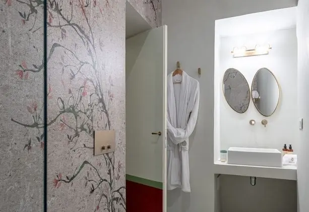 Luxury Üç Kişilik Oda, Bahçe Manzaralı