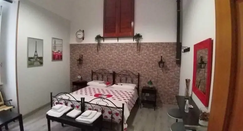 Design Tek Büyük veya İki Ayrı Yataklı Oda