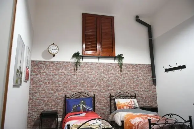 Design Tek Büyük veya İki Ayrı Yataklı Oda