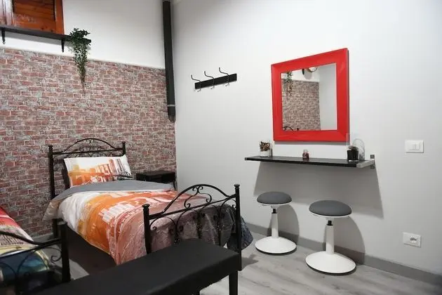 Design Tek Büyük veya İki Ayrı Yataklı Oda