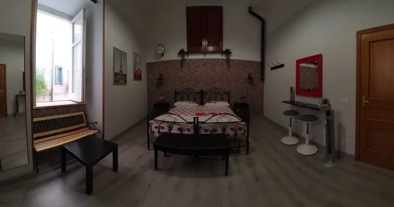 Design Tek Büyük veya İki Ayrı Yataklı Oda