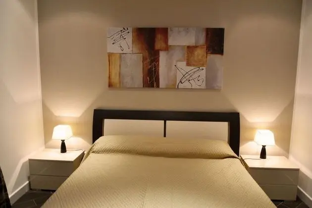 Standard Tek Büyük Yataklı Oda