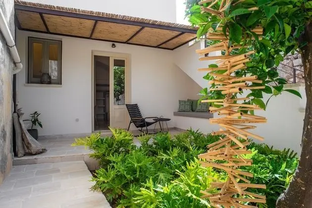 Junior Oda, Veranda
