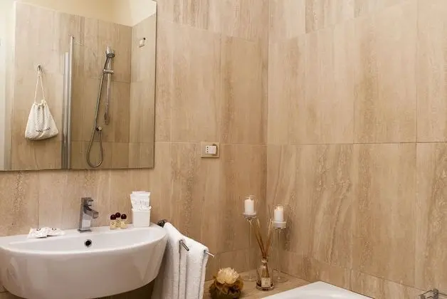 Superior Tek Büyük veya İki Ayrı Yataklı Oda