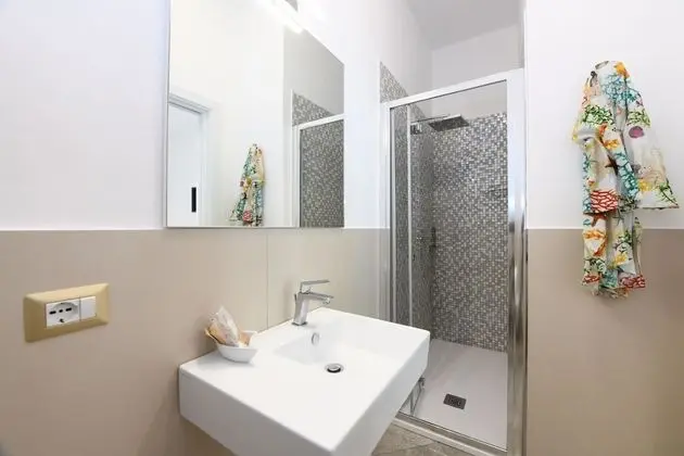 Deluxe Tek Büyük Yataklı Oda (Room 1)