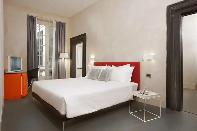 Elite Tek Büyük Yataklı Oda