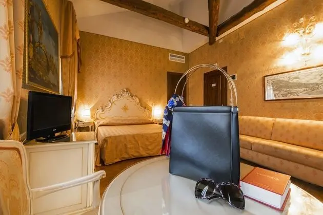 Junior Süit, Kanal Manzaralı