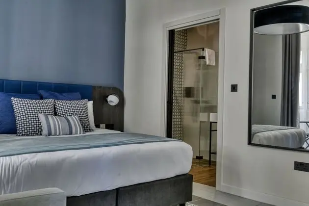 Deluxe Tek Büyük veya İki Ayrı Yataklı Oda