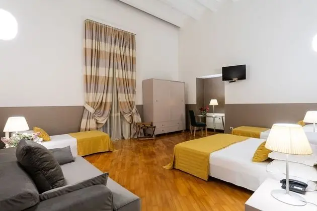 Deluxe Dört Kişilik Oda, Teras, Şehir Manzaralı