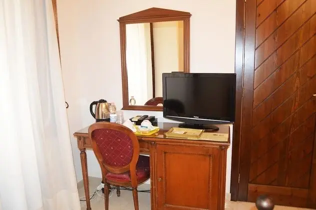 Tek Büyük Yataklı Oda