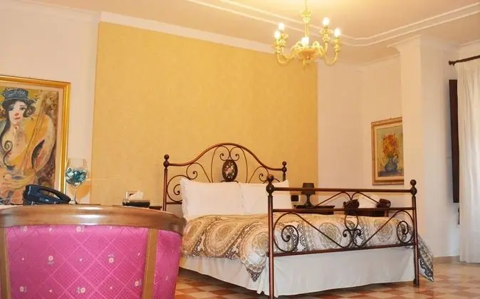 Üç Kişilik Oda (Attic)