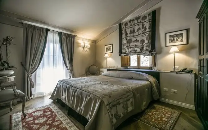 Superior Büyük Yataklı Tek Kişilik Oda
