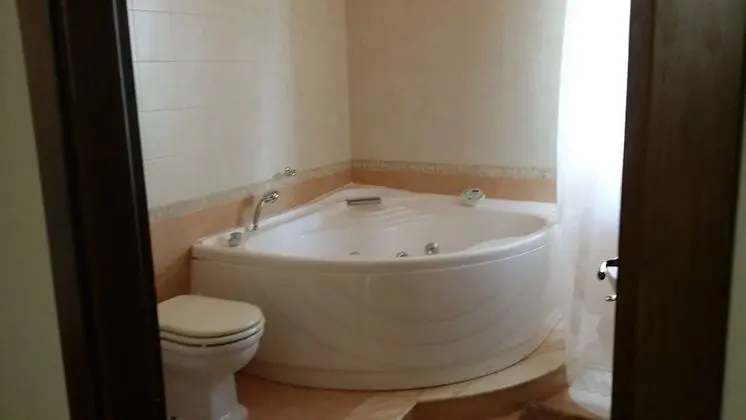 Superior Tek Büyük Yataklı Oda, Jakuzi