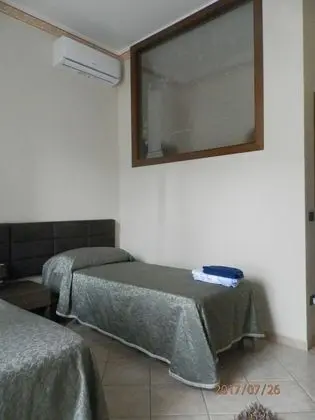 Tek Büyük veya İki Ayrı Yataklı Oda, Balkon