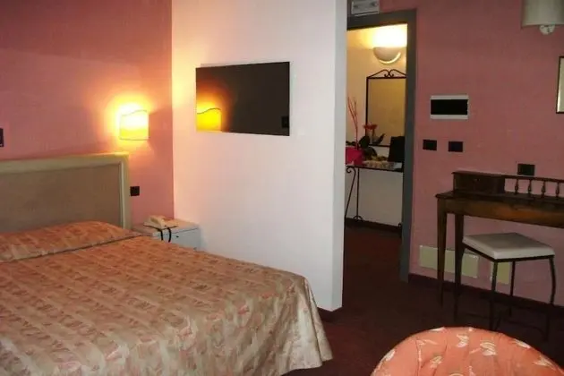 Standard Oda, 1 Tek Kişilik Yatak