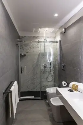Classic Tek Büyük veya İki Ayrı Yataklı Oda