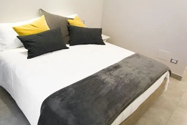 Büyük Yataklı Tek Kişilik Oda