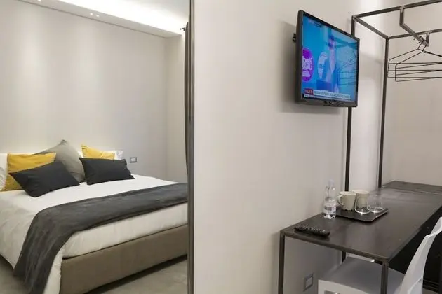 Büyük Yataklı Tek Kişilik Oda