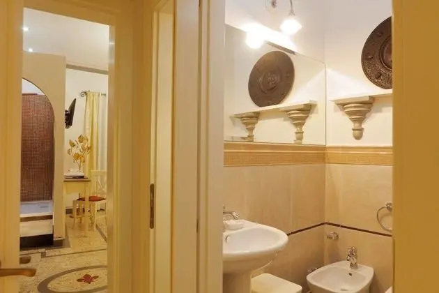 Deluxe Üç Kişilik Oda (Lavinia)