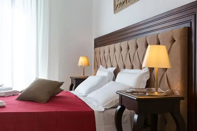 Tek Büyük Yataklı Oda, Balkon, Şehir Manzaralı (Neoclassica)
