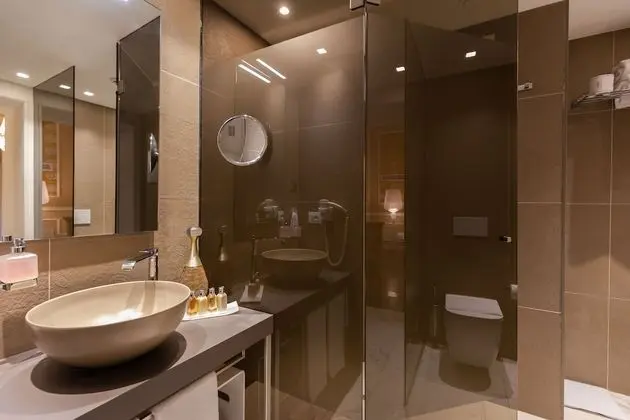 Deluxe Tek Büyük Yataklı Oda, 1 Yatak Odası, Sigara İçilmez, Özel Banyo